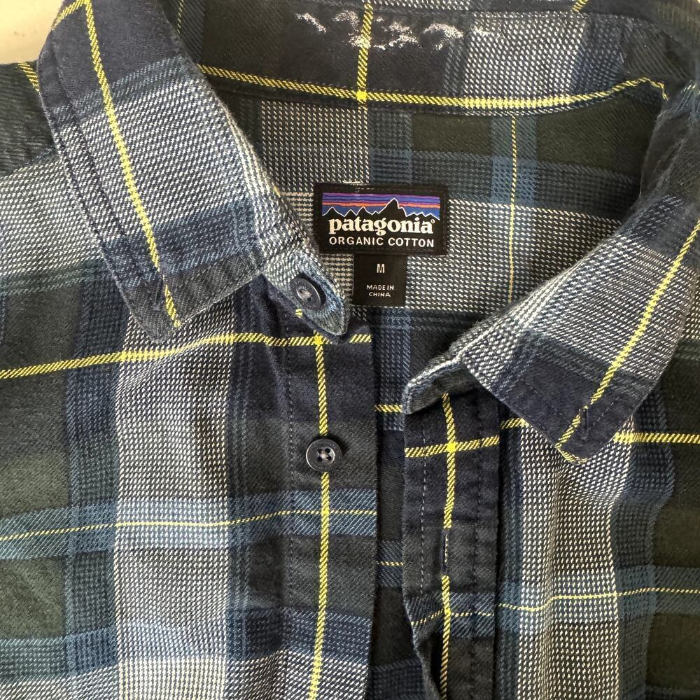 Patagonia Men's Long Sleeved Bluffside Plaid Button Down Shirt Size Medium - Picture 2 of 4